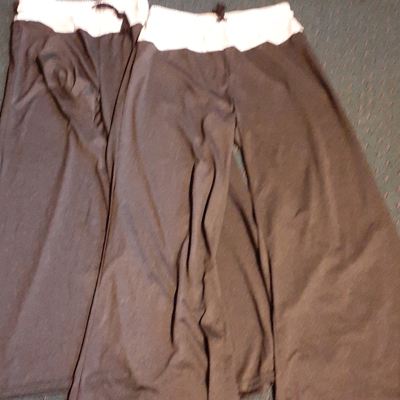 Pants - 2 pairs of maternity pants #w40
